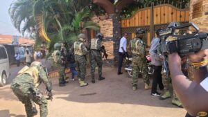 SFC-and-plain-clothed-officers-at-the-entrace-of-Lukwago